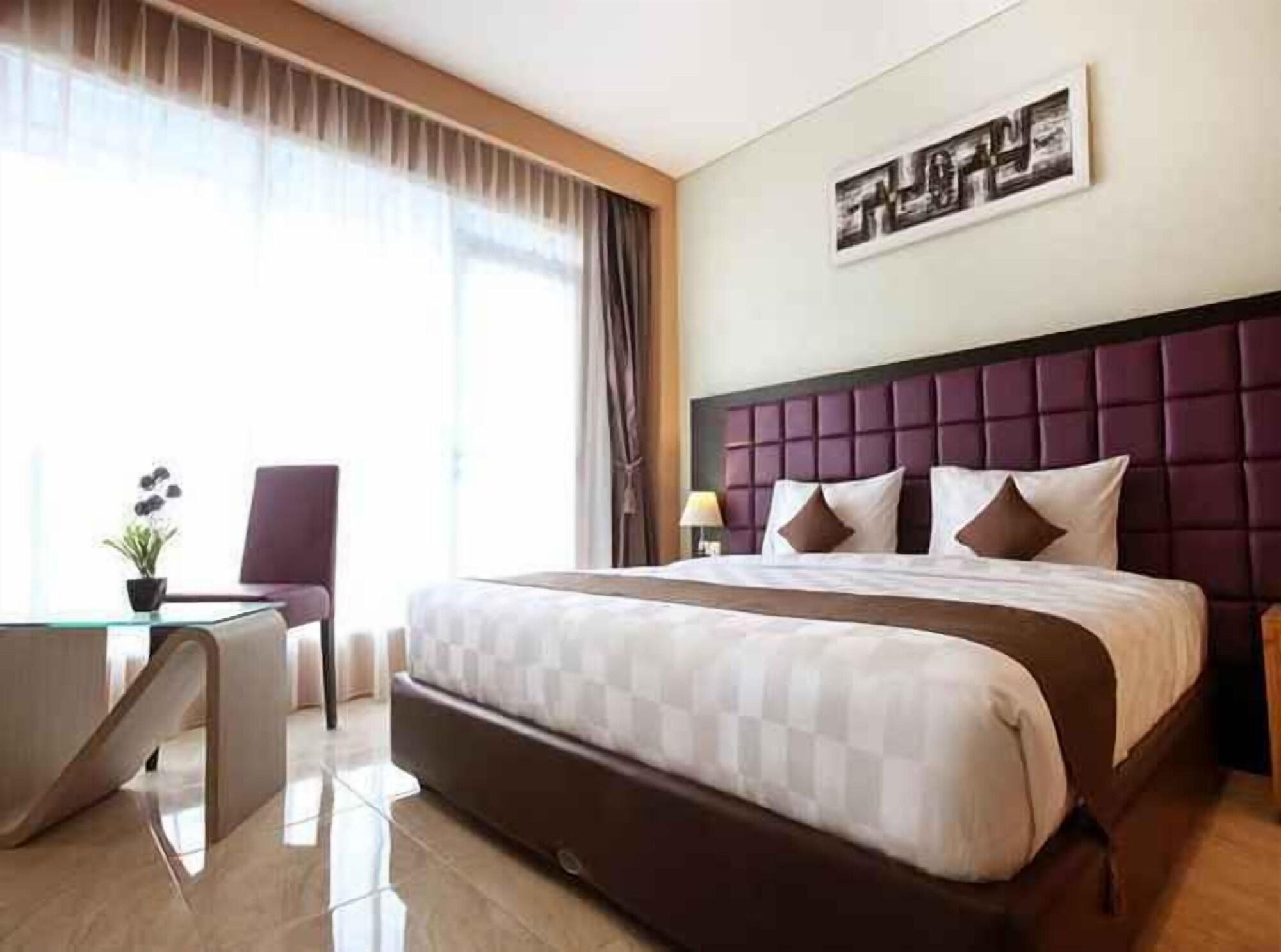 Asoka Luxury Hotel Bandar Lampung Kültér fotó