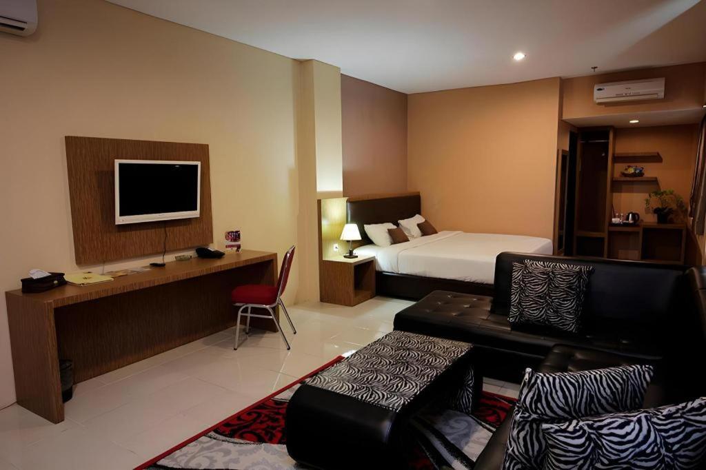 Asoka Luxury Hotel Bandar Lampung Kültér fotó