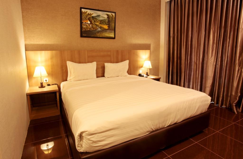 Asoka Luxury Hotel Bandar Lampung Kültér fotó