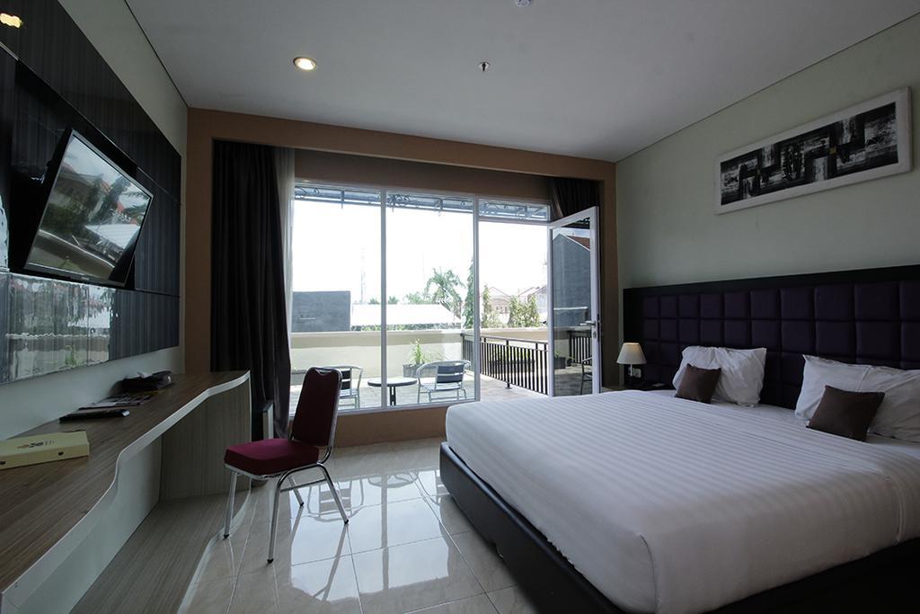 Asoka Luxury Hotel Bandar Lampung Kültér fotó