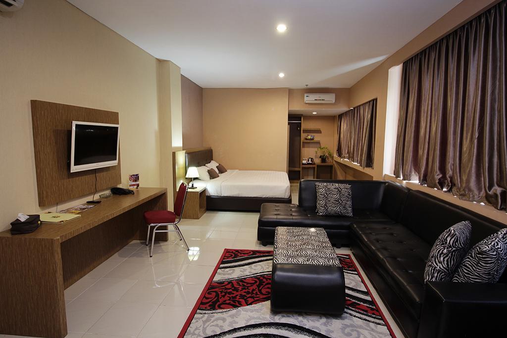 Asoka Luxury Hotel Bandar Lampung Kültér fotó