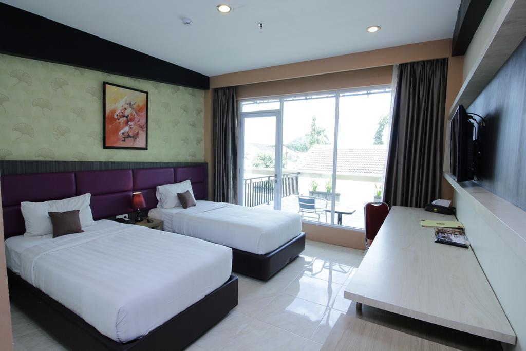 Asoka Luxury Hotel Bandar Lampung Kültér fotó