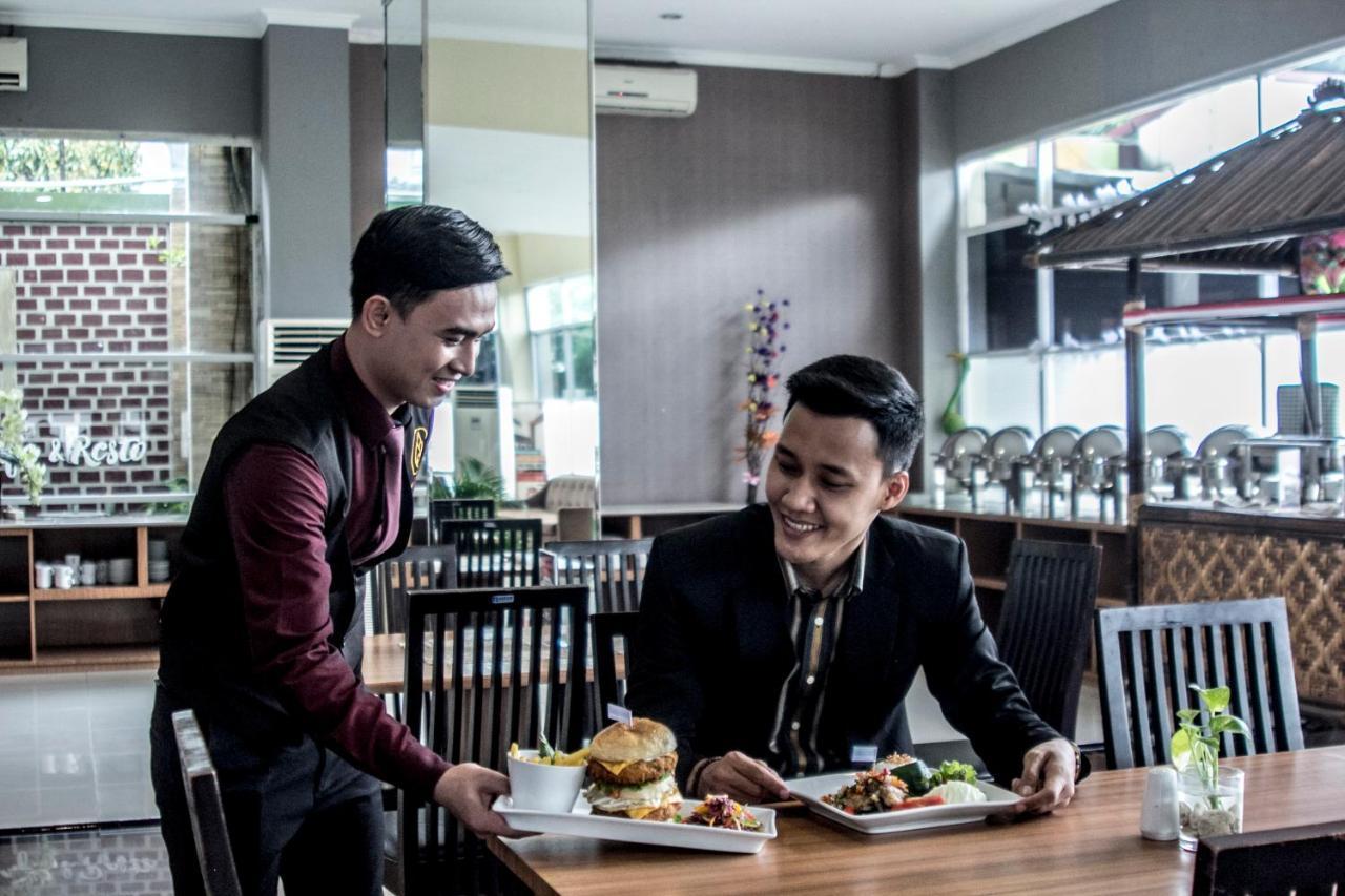 Asoka Luxury Hotel Bandar Lampung Kültér fotó