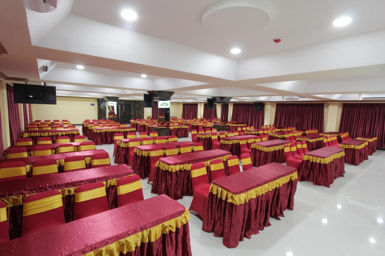 Asoka Luxury Hotel Bandar Lampung Kültér fotó