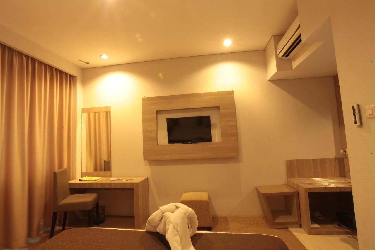 Asoka Luxury Hotel Bandar Lampung Kültér fotó