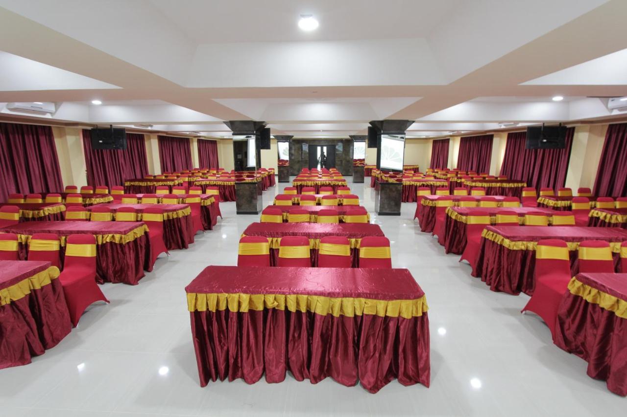 Asoka Luxury Hotel Bandar Lampung Kültér fotó